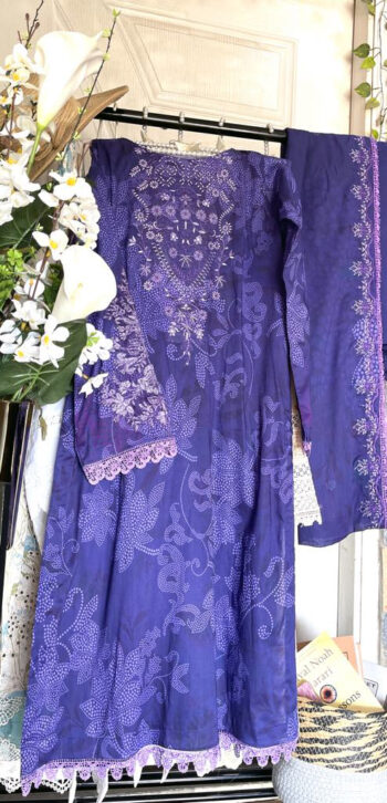 Purple-embroidered-lawn-dress-with-embroided-doppatta